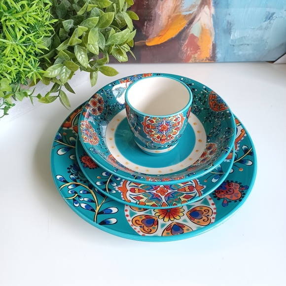 Ceramic Dinnerware 4 Piece Set - Picture 3 of 10